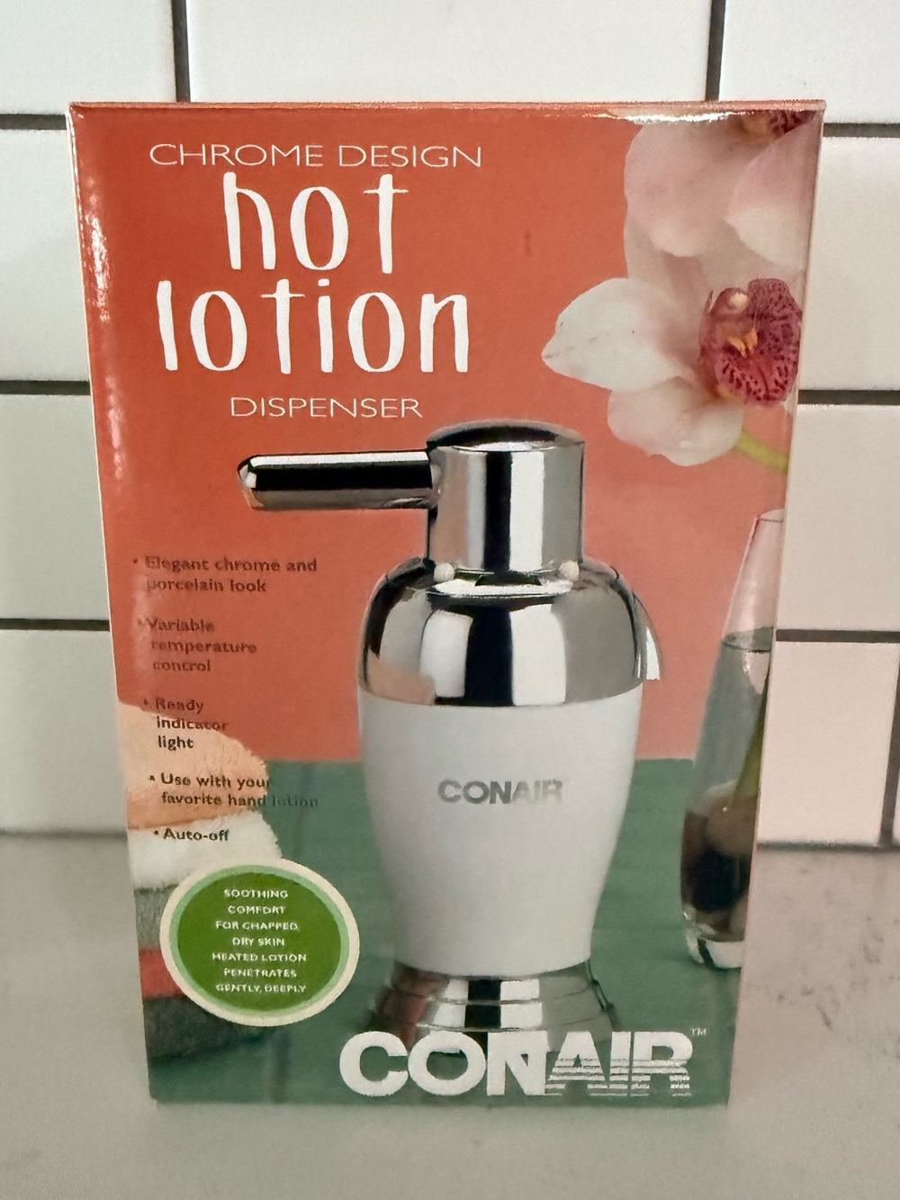 NEW Conair Hot Lotion Dispenser Heated Warmer Spa Hand Body Auto Off Chrome NIB